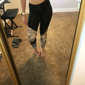 Athleta Honeycomb leggings